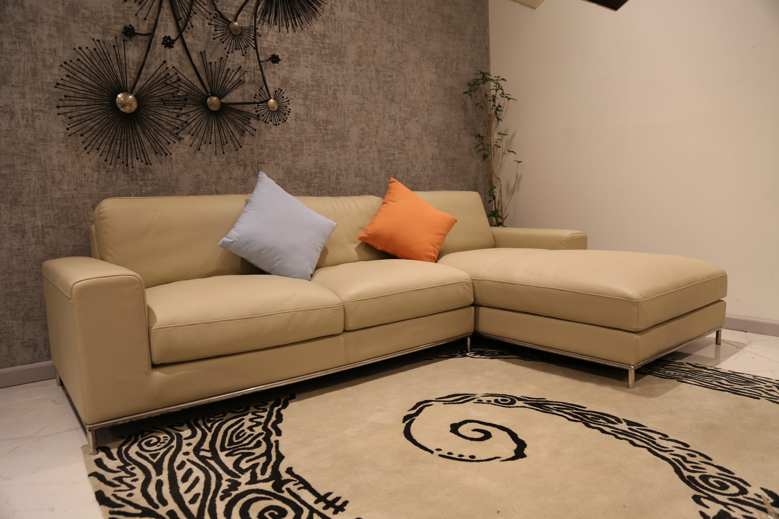 Sofa Ami - sự kết hợp hoàn hảo giữa thiết kế hiện đại và chất lượng tốt nhất, chẳng hề xa lạ một vị thế của sự tiện nghi.